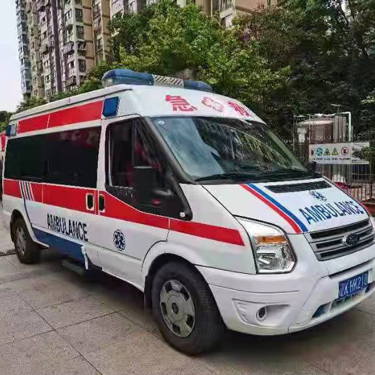 振兴长途救护车护送病人返乡